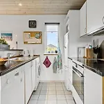 Vakantiehuis 3 Bedroom Stunning In *