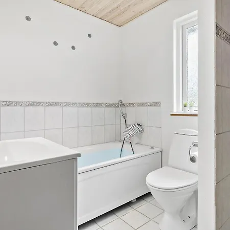 Semesterbostad 3 Bedroom Stunning In
